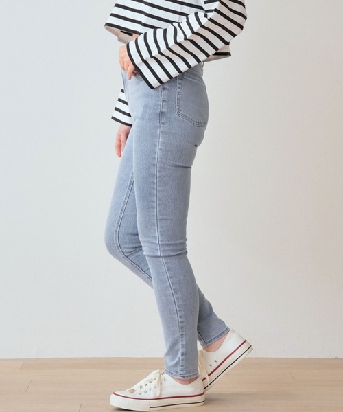 .WORKS(ドットワークス)の「スーパーストレッチデニム スキニーパンツ 股下 70㎝(デニムパンツ・レディース・ブルー系/ダークグレー/ブルー・67/64/61)」の17枚目の写真
