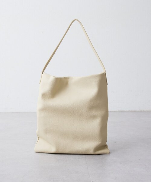 Whim Gazette（ウィムガゼット）の「【Hoaw.】ギャザーショルダーバッグ（ショルダーバッグ・レディース・ブラック/アイボリー・FREE）」の6枚目の写真