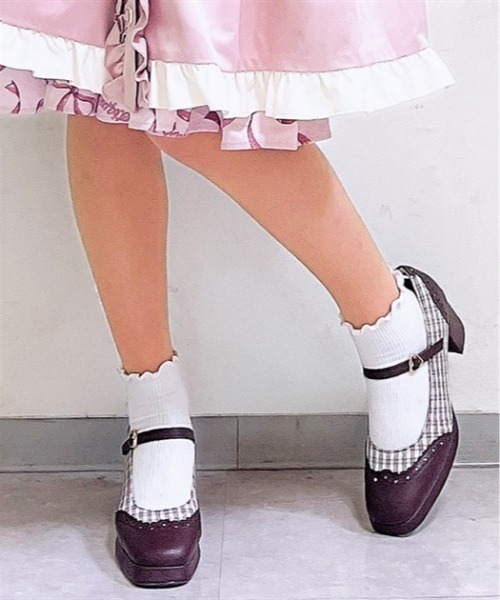 axes femme POETIQUE（アクシーズファムポエティック）の「柄切替カッティングパンプス（パンプス・レディース・ブラック/ブラウン・LARGE/MEDIUM）」の2枚目の写真