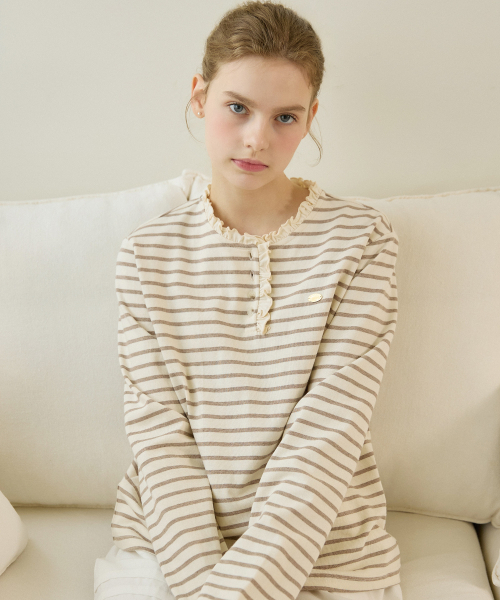 NONLOCAL(ノンローカル)の「Neck Frill Stripe Long Sleeve - Beige(Tシャツ/カットソー・レディース・その他・FREE)」の1枚目の写真