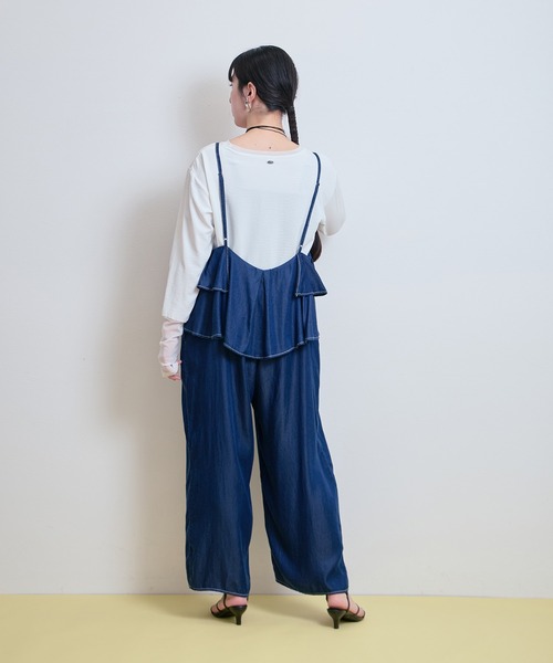 LHELBIE(レルビエ)の「デニムフリルキャミサロペット(サロペット/オーバーオール・レディース・インディゴブルー/ブラック/ブルー・M)」の19枚目の写真