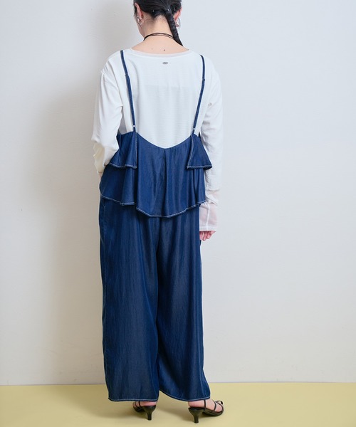 LHELBIE(レルビエ)の「デニムフリルキャミサロペット(サロペット/オーバーオール・レディース・インディゴブルー/ブラック/ブルー・M)」の6枚目の写真