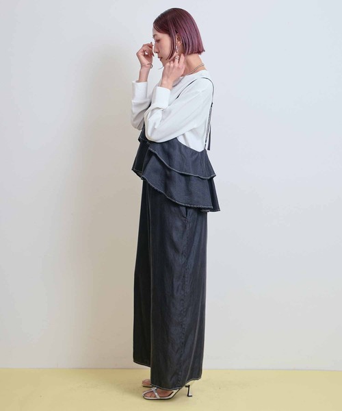LHELBIE(レルビエ)の「デニムフリルキャミサロペット(サロペット/オーバーオール・レディース・インディゴブルー/ブラック/ブルー・M)」の12枚目の写真