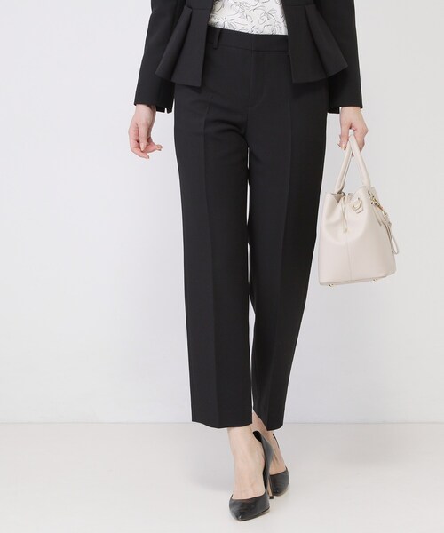 COUP DE CHANCE（クードシャンス）の「【手洗い可／日本製／スーツ可】センタープレス ストレートパンツ（その他パンツ・レディース・ブラック/ライトグレー/ピンク・34/36/38/40/42）」の2枚目の写真