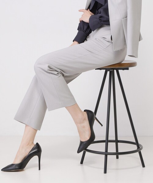 COUP DE CHANCE（クードシャンス）の「【手洗い可／日本製／スーツ可】センタープレス ストレートパンツ（その他パンツ・レディース・ブラック/ライトグレー/ピンク・34/36/38/40/42）」の4枚目の写真