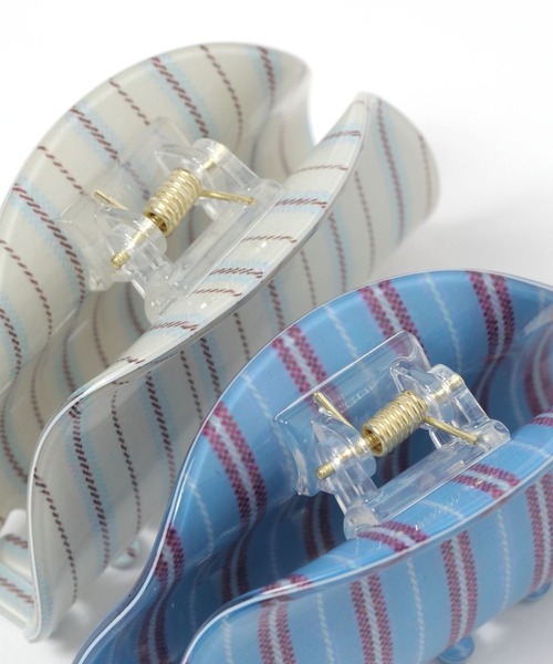 LOWRYS FARM(ローリーズファーム)の「ストライプバンス 645115(バレッタ/ヘアクリップ・レディース・アイボリー/ブルー・FREE)」の5枚目の写真