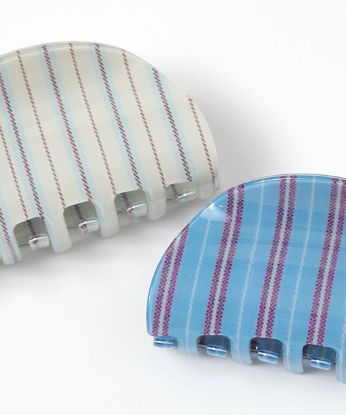 LOWRYS FARM(ローリーズファーム)の「ストライプバンス 645115(バレッタ/ヘアクリップ・レディース・アイボリー/ブルー・FREE)」の6枚目の写真