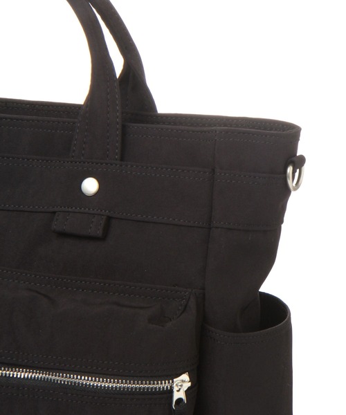 niko and...（ニコアンド）の「ポケットヘルメットショルダーバッグ（ショルダーバッグ・メンズ・ブラック/カーキ・FREE）」の12枚目の写真