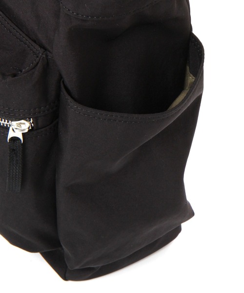 niko and...（ニコアンド）の「ポケットヘルメットショルダーバッグ（ショルダーバッグ・メンズ・ブラック/カーキ・FREE）」の14枚目の写真
