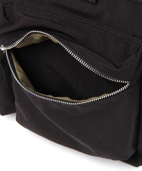 niko and...（ニコアンド）の「ポケットヘルメットショルダーバッグ（ショルダーバッグ・メンズ・ブラック/カーキ・FREE）」の16枚目の写真