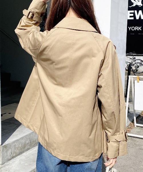 INGNI(イング)の「ミドル丈トレンチコート(トレンチコート・レディース・ライトベージュ/ネイビー/ベージュ・M)」の8枚目の写真