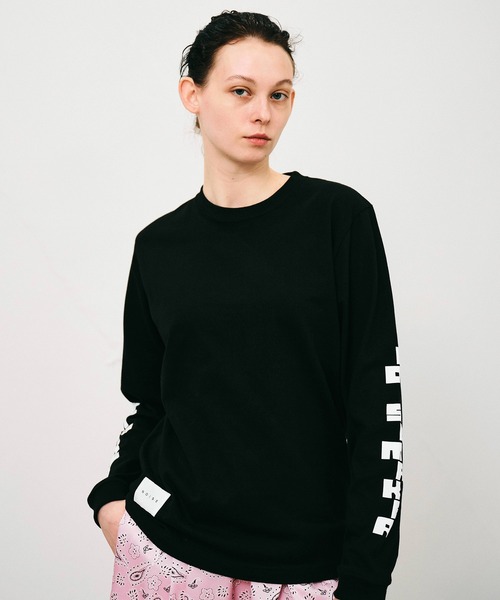 NOISE MAKER(ノイズメーカー)の「スリーブロゴプリントロンTEE(Tシャツ/カットソー・レディース・ホワイト/ブラック・M/S/XS)」の2枚目の写真