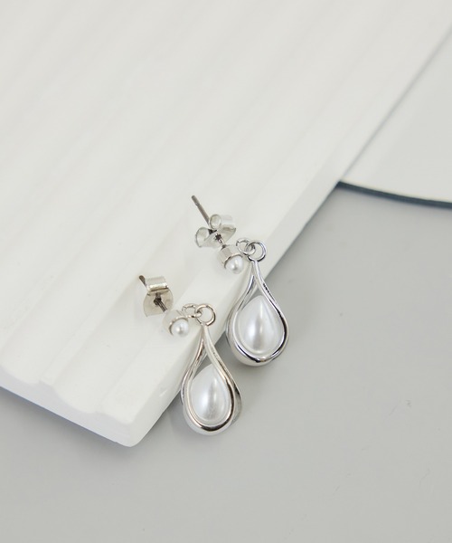 ROPE' PICNIC（ロペピクニック）の「ドロップパールピアス（ピアス（両耳用）・レディース・シルバー/ゴールド・FREE）」の2枚目の写真