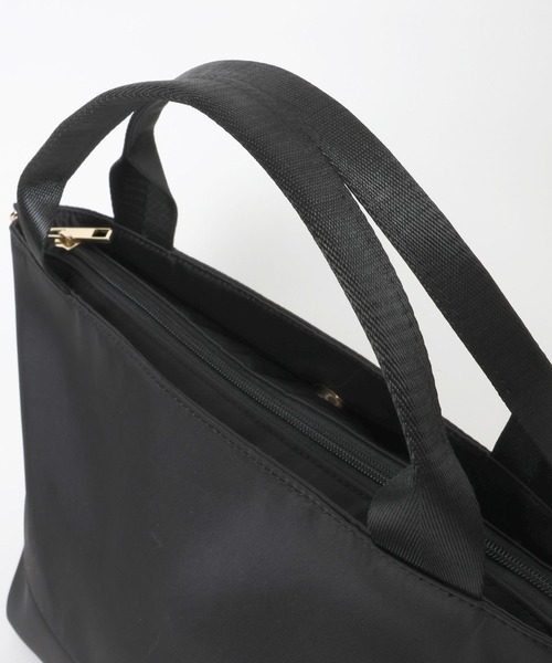 Elura（エルーラ）の「撥水2WAYトートS/646440（ショルダーバッグ・レディース・カーキ/ブラック/クリーム/グレー・FREE）」の17枚目の写真