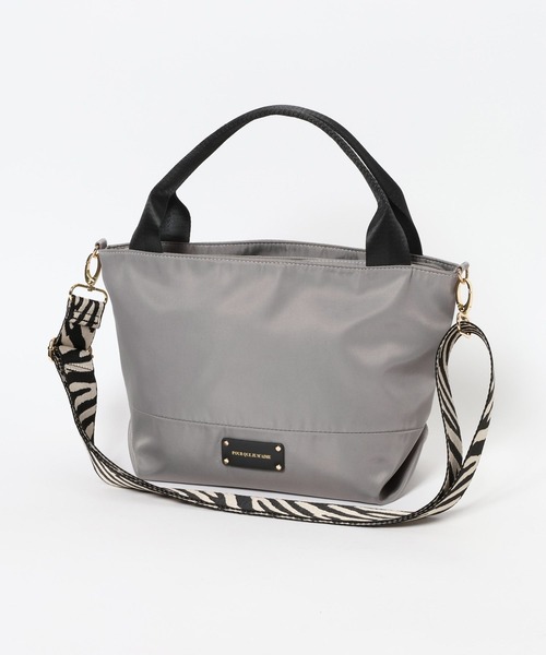 Elura（エルーラ）の「撥水2WAYトートS/646440（ショルダーバッグ・レディース・カーキ/ブラック/クリーム/グレー・FREE）」の10枚目の写真