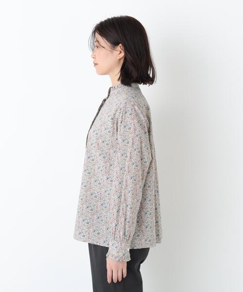 human woman(ヒューマンウーマン)の「【ウォッシャブル】スタンドフリルブラウス(シャツ/ブラウス・レディース・ケリーグリーン/ホワイト系その他3・MEDIUM)」の7枚目の写真