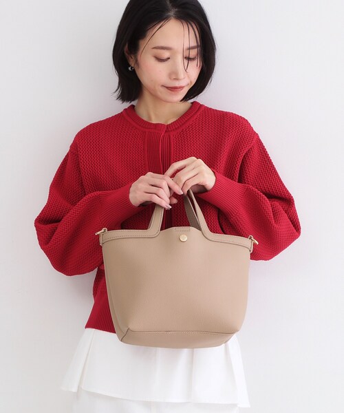 OPAQUE.CLIP（オペークドットクリップ）の「2WAY巾着付シュリンクミドルトート（ショルダーバッグ・レディース・オフホワイト/ブラック/ベージュ・00）」の3枚目の写真