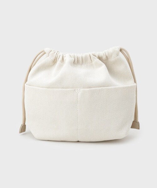 OPAQUE.CLIP（オペークドットクリップ）の「2WAY巾着付シュリンクミドルトート（ショルダーバッグ・レディース・オフホワイト/ブラック/ベージュ・00）」の10枚目の写真