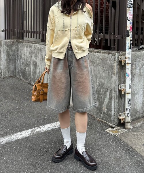 CIAOPANIC(チャオパニック)の「ヴィンテージライクデニムバギーショーツ(デニムパンツ・レディース・サックスブルー/グレー/インディゴブルー/ブラック・MEDIUM/LARGE)」の17枚目の写真