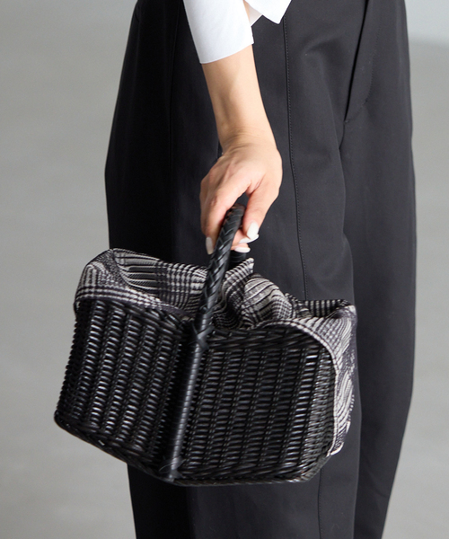 IENA（イエナ）の「La Maison de Lyllis/メゾンドリリス SLITERCHIF スカーフ 2261019（バンダナ/スカーフ・レディース・ブラック系その他・FREE）」の2枚目の写真