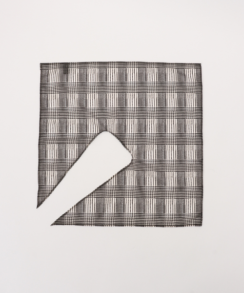 IENA（イエナ）の「La Maison de Lyllis/メゾンドリリス SLITERCHIF スカーフ 2261019（バンダナ/スカーフ・レディース・ブラック系その他・FREE）」の5枚目の写真