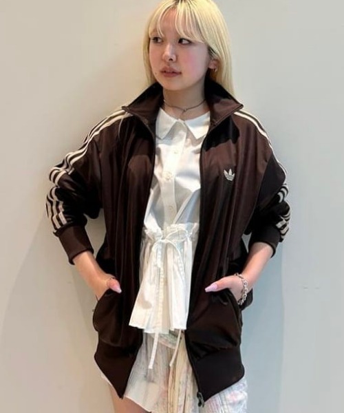 adidas(アディダス)の「【WEB限定】adidas / ファイヤーバード トラックトップ / ジャージ / トラックジャケット(ジャージ・レディース・カーキ/サックスブルー/ダークブラウン・X-SMALL)」の1枚目の写真