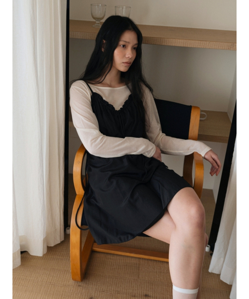 UNNOUT(アナウト)の「SILKY RUFFLE DRESS BLACK(ワンピース・レディース・その他・SMALL/MEDIUM)」の1枚目の写真