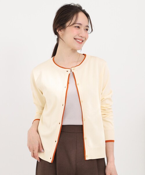 SHOO・LA・RUE（シューラルー）の「配色がコーデのアクセントに レイヤード風クルーカーディガン（カーディガン/ボレロ・レディース・アイボリー系4/ブルー系その他6/グレー系その他5・01/02/03/04）」の4枚目の写真