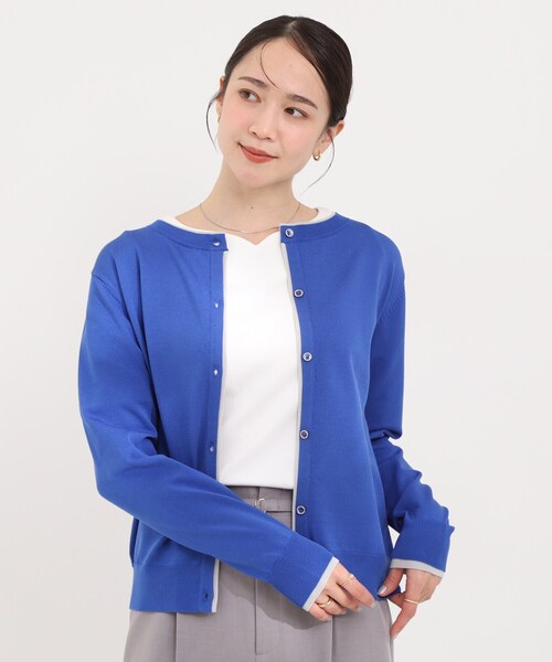 SHOO・LA・RUE（シューラルー）の「配色がコーデのアクセントに レイヤード風クルーカーディガン（カーディガン/ボレロ・レディース・アイボリー系4/ブルー系その他6/グレー系その他5・01/02/03/04）」の12枚目の写真