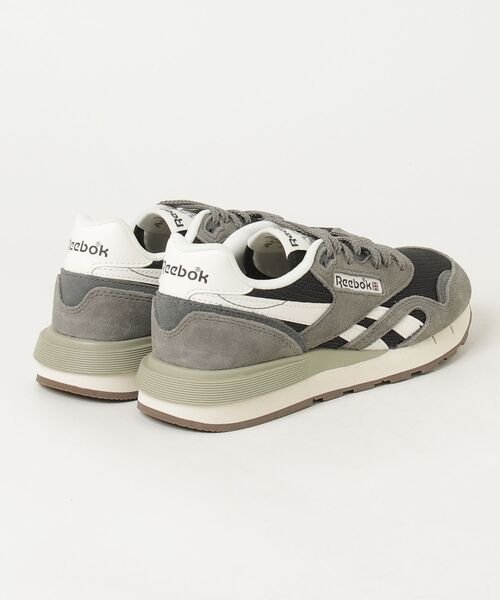Reebok(リーボック)の「クラシック ナイロン 89 / CLASSIC NYLON 89(スニーカー・メンズ・アイボリー/グレー・30.0cm/29.0cm/28.5cm/28.0cm/27.5cm/27.0cm/26.5cm/26.0cm/25.5cm/25.0cm/24.0cm/24.5cm/23.5cm/23.0cm)」の19枚目の写真