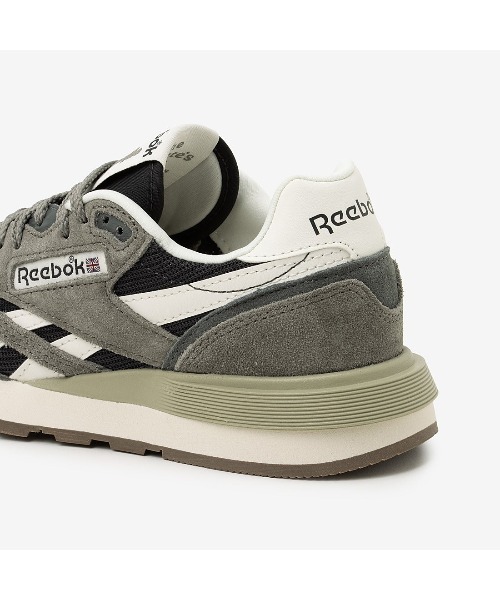 Reebok(リーボック)の「クラシック ナイロン 89 / CLASSIC NYLON 89(スニーカー・メンズ・アイボリー/グレー・30.0cm/29.0cm/28.5cm/28.0cm/27.5cm/27.0cm/26.5cm/26.0cm/25.5cm/25.0cm/24.0cm/24.5cm/23.5cm/23.0cm)」の17枚目の写真