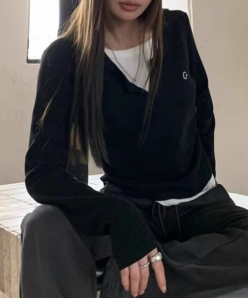 Lace Ladies（レースレディース）の「キーネック 配色 フェイクレイヤード 長袖 ブルオーバー（Tシャツ/カットソー・レディース・ブラック/グレー・M/XL）」の5枚目の写真