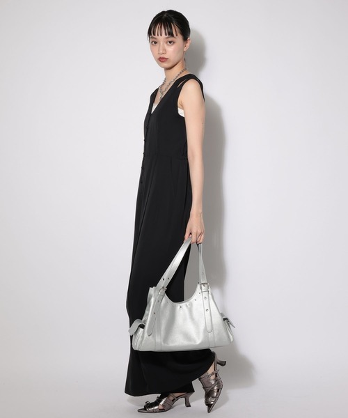 PAGEBOY(ページボーイ)の「カットアウトショルダーサロペ(サロペット/オーバーオール・レディース・ブラック/ブラウン・FREE)」の3枚目の写真