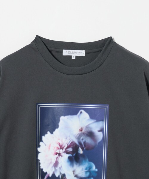 A DAY IN THE LIFE UNITED ARROWS(アデイインザライフユナイテッドアローズ)の「アクロマティック フラワープリント カットソー<A DAY IN THE LIFE>(Tシャツ/カットソー・メンズ・ダークグレー/ホワイト・M/L)」の7枚目の写真