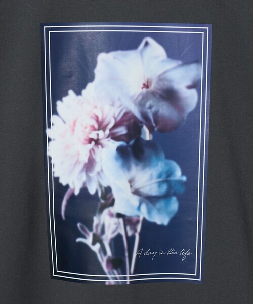 A DAY IN THE LIFE UNITED ARROWS(アデイインザライフユナイテッドアローズ)の「アクロマティック フラワープリント カットソー<A DAY IN THE LIFE>(Tシャツ/カットソー・メンズ・ダークグレー/ホワイト・M/L)」の9枚目の写真