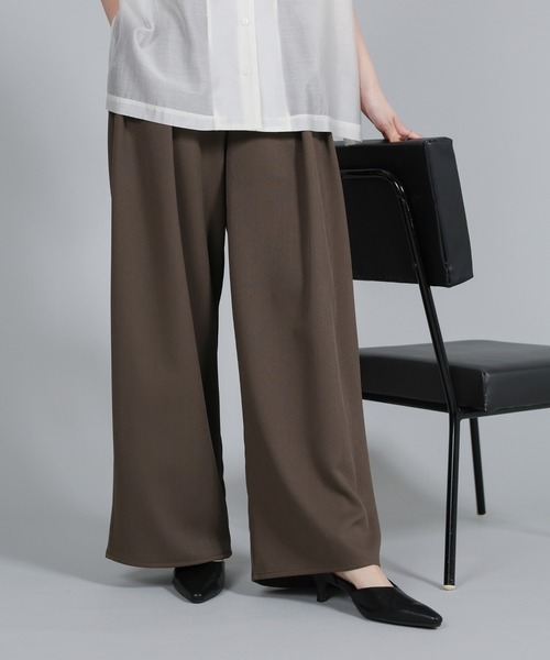 select MOCA Et(セレクトモカエト)の「【Et】Crepe Wide Tuck Pants(スラックス・レディース・ブラウン/ベージュ/ブラック・FREE)」の16枚目の写真