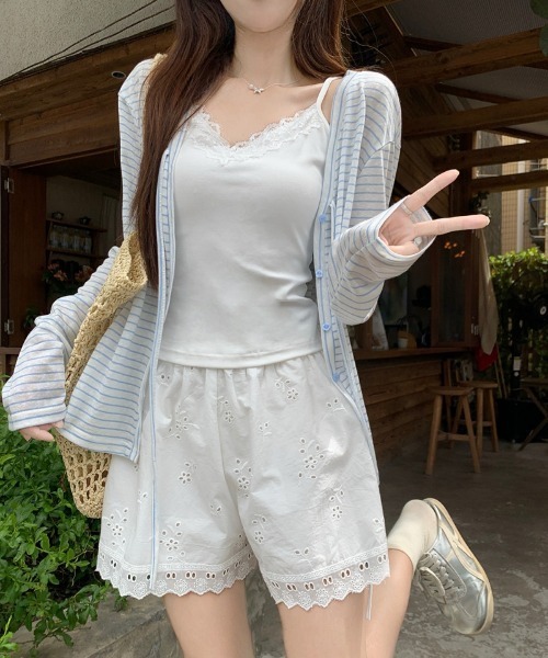 Ritzy(リッツィー)の「ボーダーシアーVネックカーディガン(カーディガン/ボレロ・レディース・ピンク/サックスブルー・M/L)」の2枚目の写真
