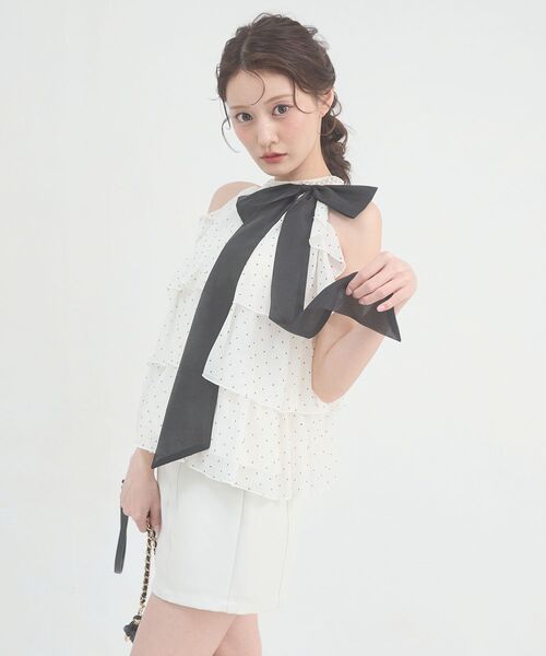 MAJESTIC LEGON（マジェスティックレゴン）の「アメスリティアードブラウス（シャツ/ブラウス・レディース・ホワイト系その他2/アイボリー/ブラック/ホワイト系その他・MEDIUM）」の16枚目の写真