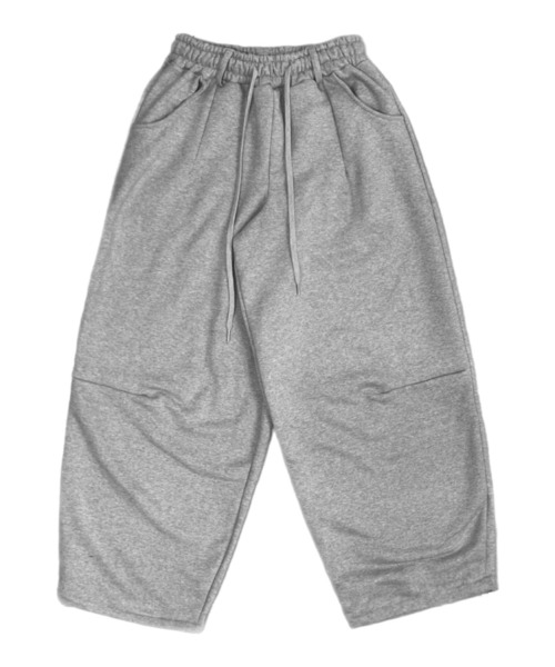 Chikashitsu +（チカシツプラス）の「【Chikashitsu +】curved balloon sweat pants / 【チカシツプラス】カーブバルーンスウェットパンツ（スウェットパンツ・メンズ・グレー/ブラック・ONE SIZE）」の10枚目の写真