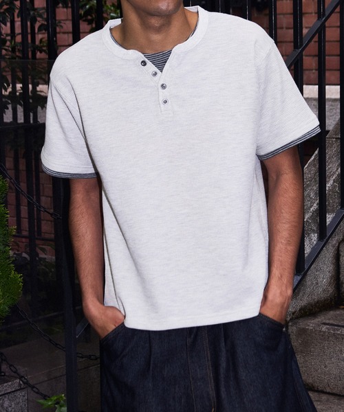 kutir(クティール)の「HENLEY NECK THERMAL BORDER LAYERED T-SHIRT/ヘンリーネックサーマルボーダーレイヤードTシャツ(Tシャツ/カットソー・メンズ・ネイビー/ブラック/チャコールグレー/ホワイト系その他・MEDIUM/LARGE)」の2枚目の写真
