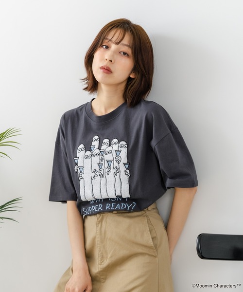 MOOMIN(ムーミン)の「【ムーミン】 【綿100%のしっかりした生地】オリジナルデザイン キャラクター刺繍Tシャツ リトルミイ ニョロニョロ 大人カジュアル ユニセックス(Tシャツ/カットソー・メンズ・ベージュ系その他2/ホワイト系その他/ブラック系その他2/ブルー系その他・SMALL/LARGE/MEDIUM)」の22枚目の写真