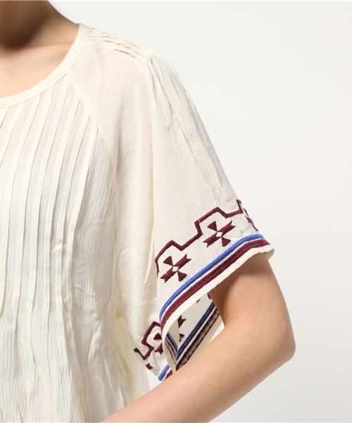 OUTLET（アウトレット）の「【Discoat】刺繍使イフレアBL（シャツ/ブラウス・レディース・ブラック/レンガ/アイボリー・FREE）」の8枚目の写真