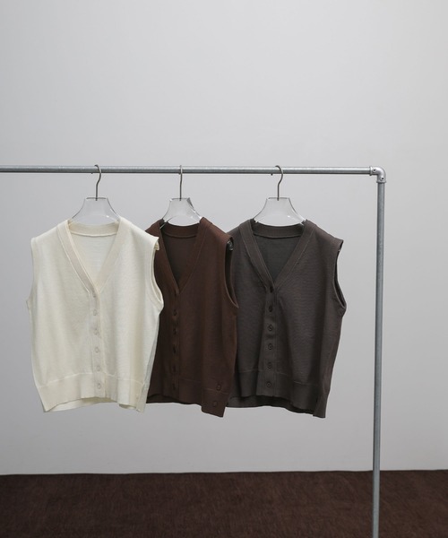 select MOCA Et(セレクトモカエト)の「【Et】Knit wrap vest(ベスト・レディース・チャコールグレー/ブラウン/アイボリー・FREE)」の18枚目の写真