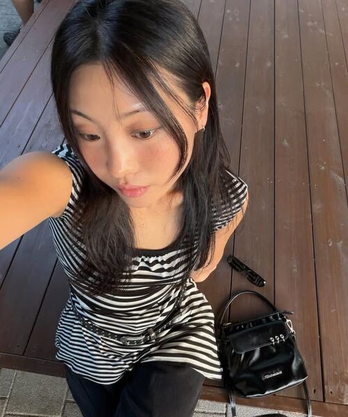 SOMSOC(ソムソック)の「COOKIE CONTRAST SHIRRING DRESS_BLACK(ワンピース・レディース・その他・FREE)」の4枚目の写真