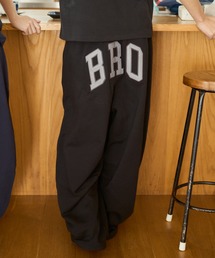 BROKEN BASE（ブロークンベース）の「BRO Logo Sweat Pants（スウェットパンツ）」