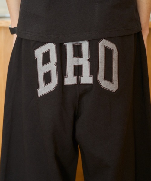 BROKEN BASE(ブロークンベース)の「BRO Logo Sweat Pants / BRO ロゴスウェットパンツ(スウェットパンツ・メンズ・ブラック/ネイビー・SMALL/MEDIUM/LARGE)」の18枚目の写真