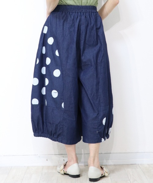 DISKEEN SURE(ディスキーンシュアー)の「【ぱっと目を引く】ドット柄 デザイン バルーンデニム バルーンパンツ(デニムパンツ・レディース・ネイビー/ブラック・FREE)」の6枚目の写真