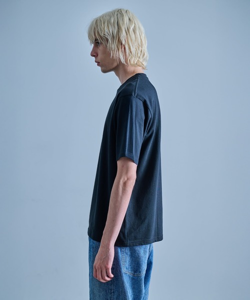 FRUIT OF THE LOOM(フルーツオブザルーム)の「Which way to go? Tシャツ(Tシャツ/カットソー・メンズ・ホワイト/ブラック/ネイビー・XL/L/M)」の13枚目の写真