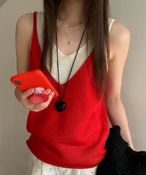 NANEA(ナネア)の「レイヤード風サマーニットタンクトップ(タンクトップ・レディース・ブルー/イエロー/レッド/ブラック/ホワイト・フリー)」の5枚目の写真