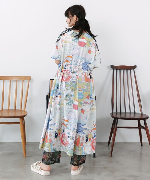 ScoLar(スカラー)の「162686:気球柄×デザート柄 前後切替シャツワンピース(ワンピース・レディース・ブルー/グリーン・M)」の14枚目の写真